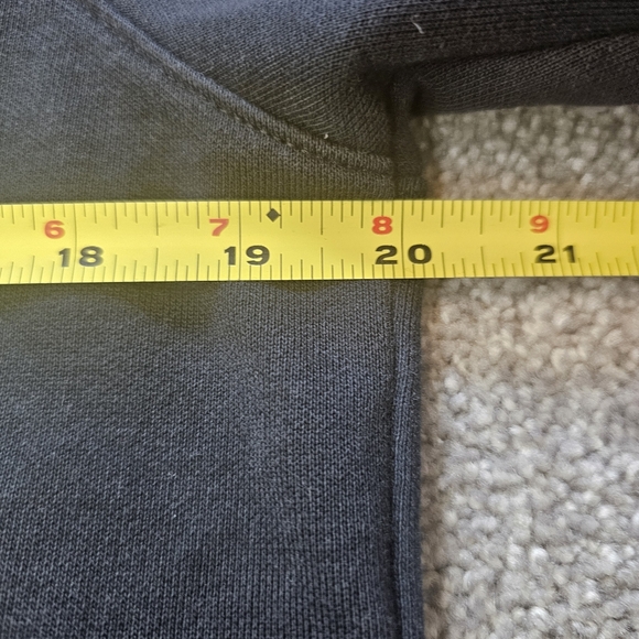 Columbia logo Sweatshirt - Picture 10 of 12